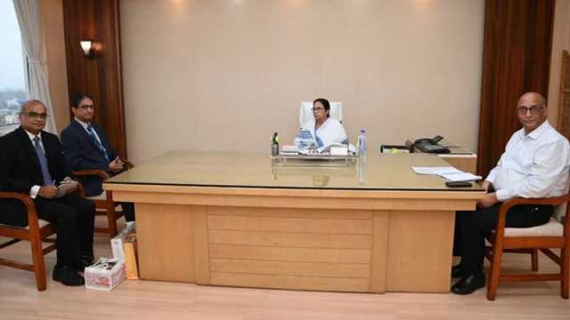মমতার সঙ্গে বাংলাদেশ হাইকমিশনারের সাক্ষাৎ