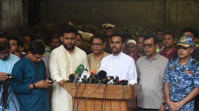 দুই সিটিতেই আজ রাতের মধ্যে বর্জ্য অপসারণ: আসিফ মাহমুদ