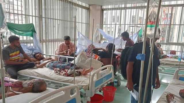 ডেঙ্গুতে আরও একজনের মৃত্যু, হাসপাতালে ভর্তি ৩২৯ জন