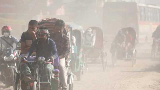 ফাঁকা ঢাকা, তবু দূষিত শহরের তালিকায় তৃতীয়