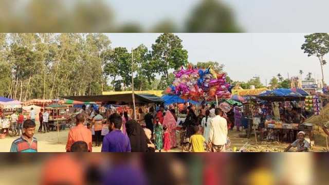 কাহালুর জামাই মেলায় মানুষের ঢল