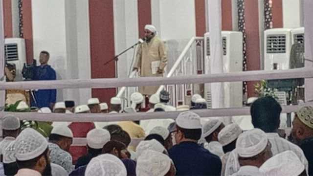 মোনাজাতে দেশ ও জাতির কল্যাণ কামনা