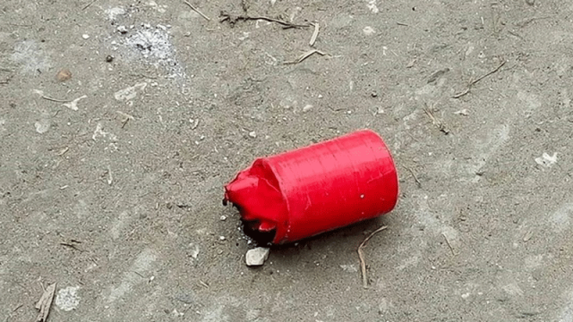 আন্তর্জাতিক অপরাধ ট্রাইব্যুনালের সামনে ককটেল বিস্ফোরণ, অবিস্ফোরিত অবস্থায় উদ্ধার ৬