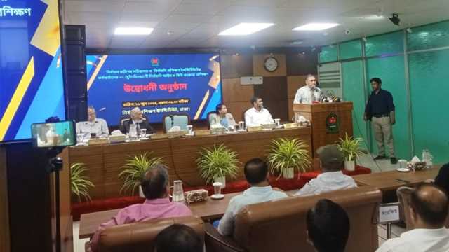 নির্বাচনের বিষয়ে সরকারের সঙ্গে কমিশনের যোগাযোগ রয়েছে: সিইসি