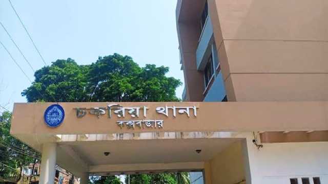 আদালতে মামলা, বাদীকে ধরে এনে থানায় আপস
