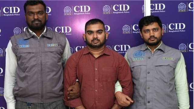 স্টোর রেন্ট ফাঁকি দিয়ে যন্ত্রপাতি খালাস, প্রতারক চক্রের হোতা গ্রেপ্তার