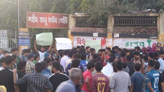 এজাহারভুক্ত ৮ পুলিশ কর্মকর্তা স্বপদে বহাল, হুঁশিয়ারি বেরোবি শিক্ষার্থীদের