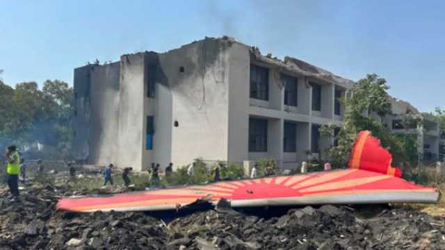 উদ্ধার হলো এয়ার ইন্ডিয়ার বিধ্বস্ত উড়োজাহাজের ব্ল্যাক বক্স