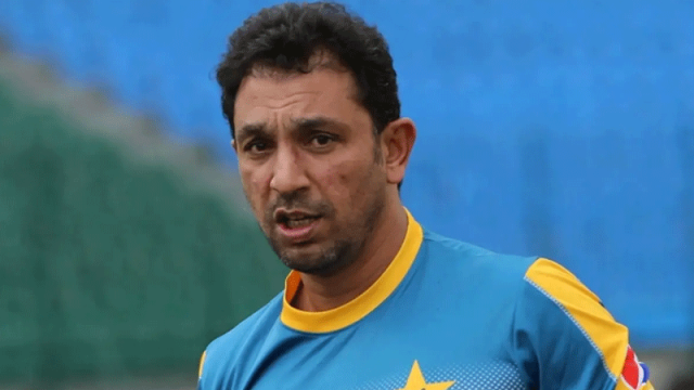 পাকিস্তানের টেস্ট দলের হেড কোচ আজহার