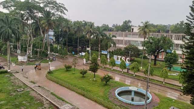বাকৃবিতে র‍্যাগিংয়ের দায়ে ৩ ছাত্রী বহিষ্কার