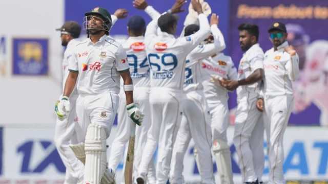 প্রথম সেশনে ৩ উইকেট হারিয়ে মধ্যাহ্ন বিরতিতে বাংলাদেশ