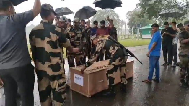 কুলাউড়ায় বিএসএফের গুলিতে নিহত তরুণের লাশ হস্তান্তর