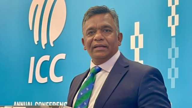 ‘ট্রিপল সেঞ্চুরি’র লক্ষ্য নিয়ে বিসিবিতে কাজ শুরু করলেন বুলবুল