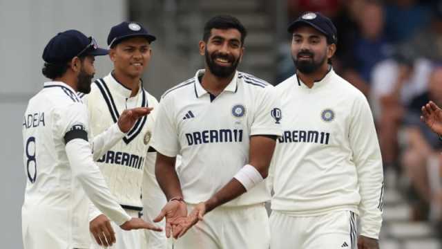বুমরাহর ৫ উইকেটেই ৬ রানের লিড ভারতের