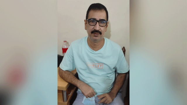 গোপালগঞ্জ জেলা আ.লীগের সম্পাদক বেনাপোল ইমিগ্রেশনে আটক