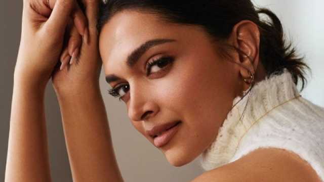 বাবার জন্মদিনে দীপিকার অভিনব উপহার 