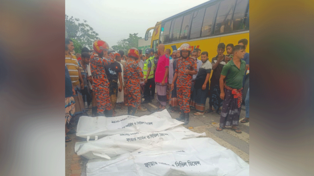 ভাঙ্গায় বাস-অটোরিকশা মুখোমুখি সংঘর্ষে নিহত ৪