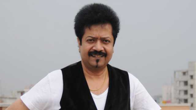 ‘যাদের জন্য শিল্পীজীবন বেছে নেওয়া, তাদের প্রত্যাশা পূরণের দায়ও নিজের ওপর বর্তায়’