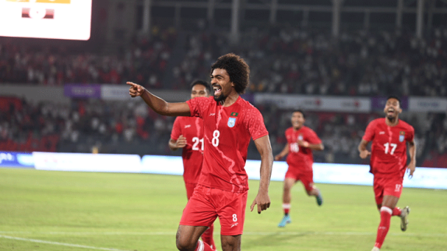 গোলে জয়ে হামজা জোয়ারে ভাসল দেশ