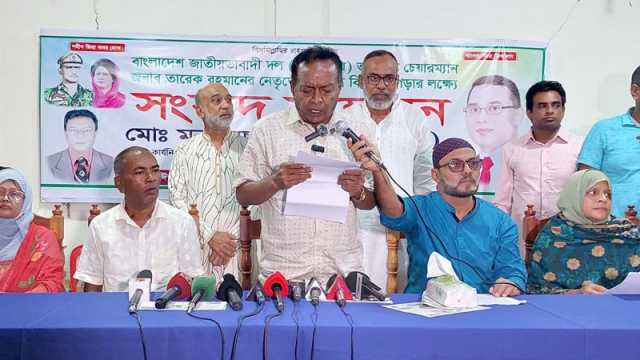 ঈশ্বরদী বিএনপিতে দুই নেতার ফের বিরোধ, এক নেতার সংবাদ সম্মেলন