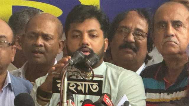 সরকার ডিএসসিসির সেবায় ব্যাঘাত ঘটিয়ে আমাদের ওপর দায় চাপাচ্ছে: ইশরাক