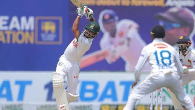 শান্ত-মুশফিকের ব্যাটে ১০০ পেরিয়ে বাংলাদেশ