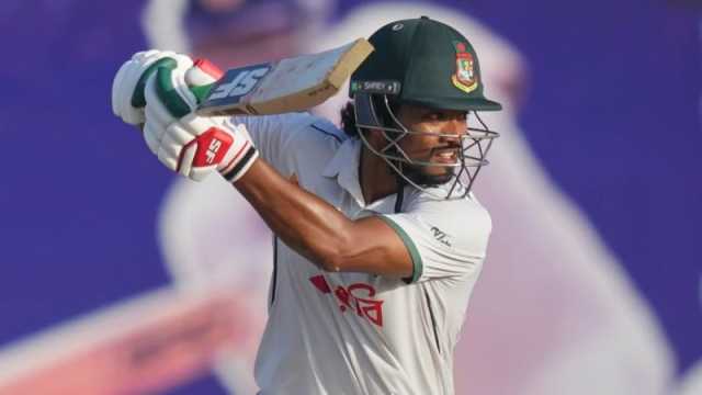 শান্ত-মুশফিকে ২০০ ছাড়াল বাংলাদেশের লিড