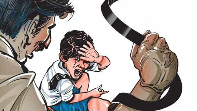 মাদ্রাসা শিক্ষকের পিটুনিতে ছাত্রের হাত ভেঙে হাসপাতালে ভর্তি