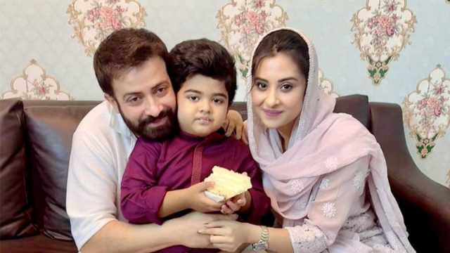 অপুর সঙ্গে শাকিব, বুবলী বললেন সন্তানদের হিংসাত্মক মনোভাব ছড়াবেন না