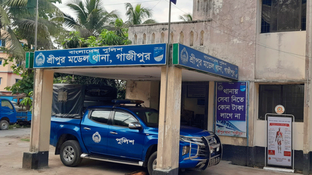 ডাকাতির সময় গাড়িচাপায় নিহত ১ ডাকাত সদস্য, হামলায় প্রাণ গেল অটোরিকশাচালকের