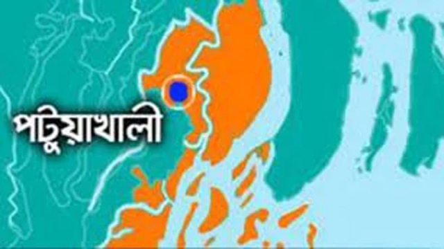 দলিল লিখে না দেওয়ায় বাবা-ছেলেকে কুপিয়ে জখমের অভিযোগ