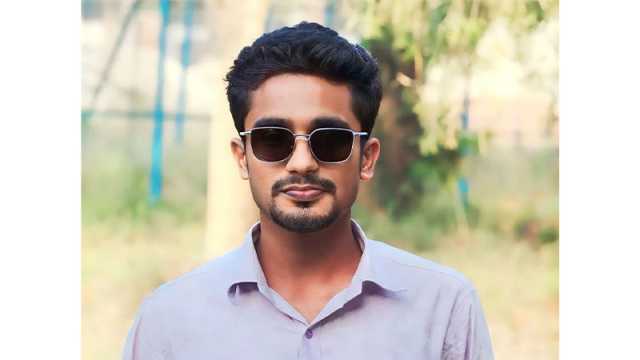 ক্যাম্পাসে যাওয়ার পথে বাস-ট্রাক সংঘর্ষে ইবি শিক্ষার্থী নিহত