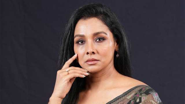 আমি সাধারণ মানুষ, সাধারণভাবেই বাঁচতে চাই: রুনা খান