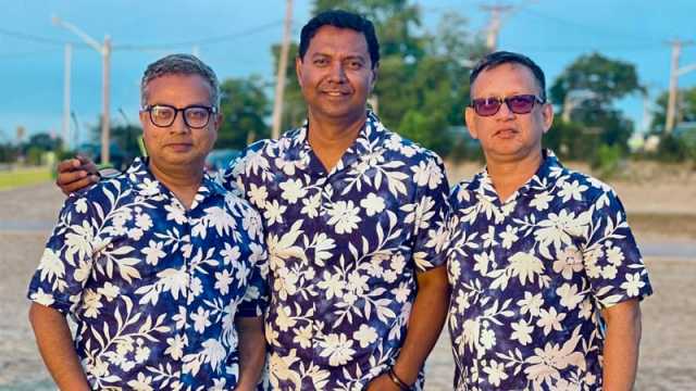 দুই বন্ধু হারালেন টনি ডায়েস