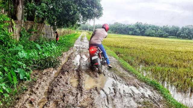 যেখানে মুখ থুবড়ে পড়ে সব উন্নয়নের গল্প