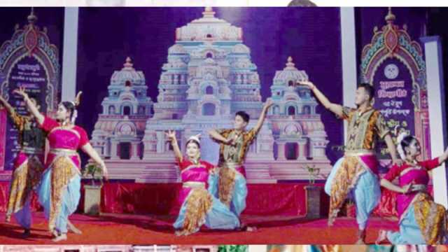 সুর-ছন্দে সুরাঙ্গনের অপরূপ নৃত্য