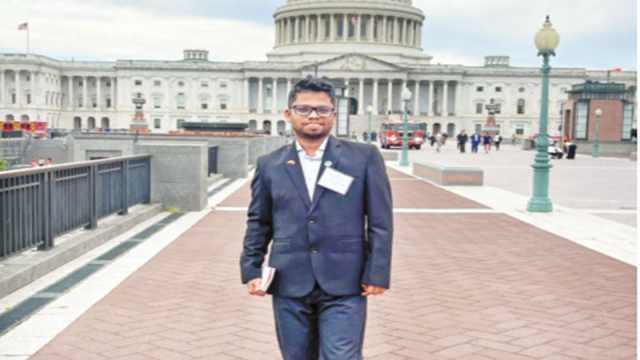 বিশ্বকে বদলে দিতে চাই