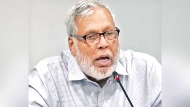 লুট হওয়া অর্থনীতিকে টেনে তুলতে বেগ পেতে হচ্ছে