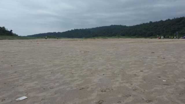 উৎসমুখ ভরাট, ভরা বর্ষাতেও ধু ধু বালুচর