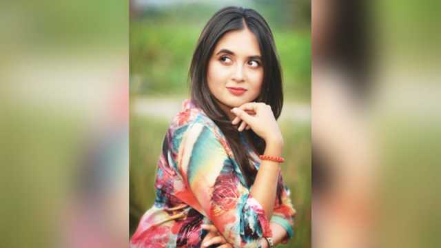 এক চিলতে রোদ্দুরে...