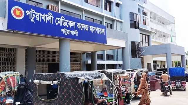 মা, নানা ও দাদির পর মারা গেল আহত সেই নবজাতক