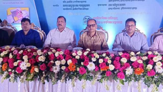 ভালো ভবন হলেই হবে না, শিক্ষার মান উন্নয়ন করতে হবে: গণশিক্ষা উপদেষ্টা