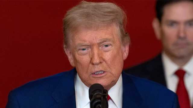 ইরানে আক্রমণ করে নিজেকে ধন্যবাদ দিলেন ট্রাম্প