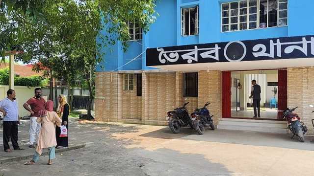 নিজের দোষে ভোগান্তি, প্রাণ নিলেন সন্তানের