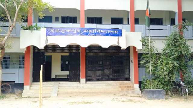 ফাঁকা চেকে জোর করে সই নেওয়ার অভিযোগ বিএনপি নেতার বিরুদ্ধে  