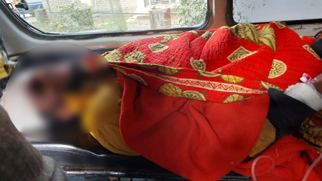 আলফাডাঙ্গায় জমি সংক্রান্ত বিরোধে স্বামী-স্ত্রীসহ ৪ জনকে কুপিয়ে জখম