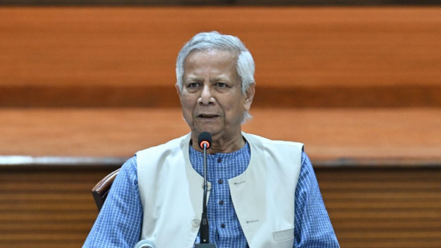 রাজনৈতিক দল গঠন করবে ছাত্ররা: ফিন্যান্সিয়াল টাইমসকে প্রধান উপদেষ্টা