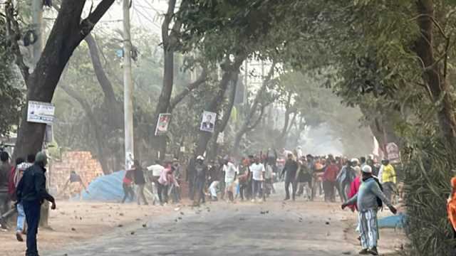 ১৪৪ ধারার মধ্যেই বিএনপির দু’পক্ষে সংঘর্ষ, ওসিসহ আহত ২২
