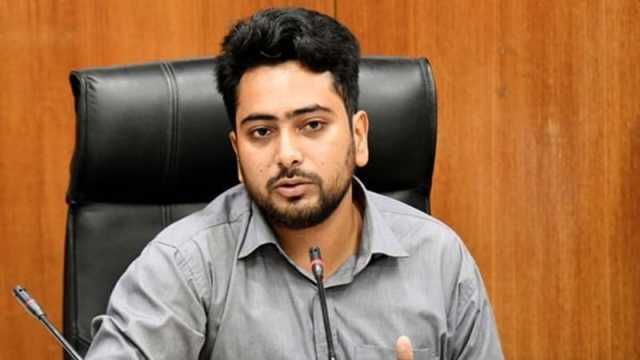 আগামী দুই দশক বাংলাদেশের রাজনীতিতে তরুণরা প্রভাব থাকবে: নাহিদ