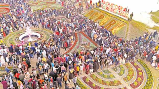 ফুলের জলসায় সুরের উচ্ছ্বাস